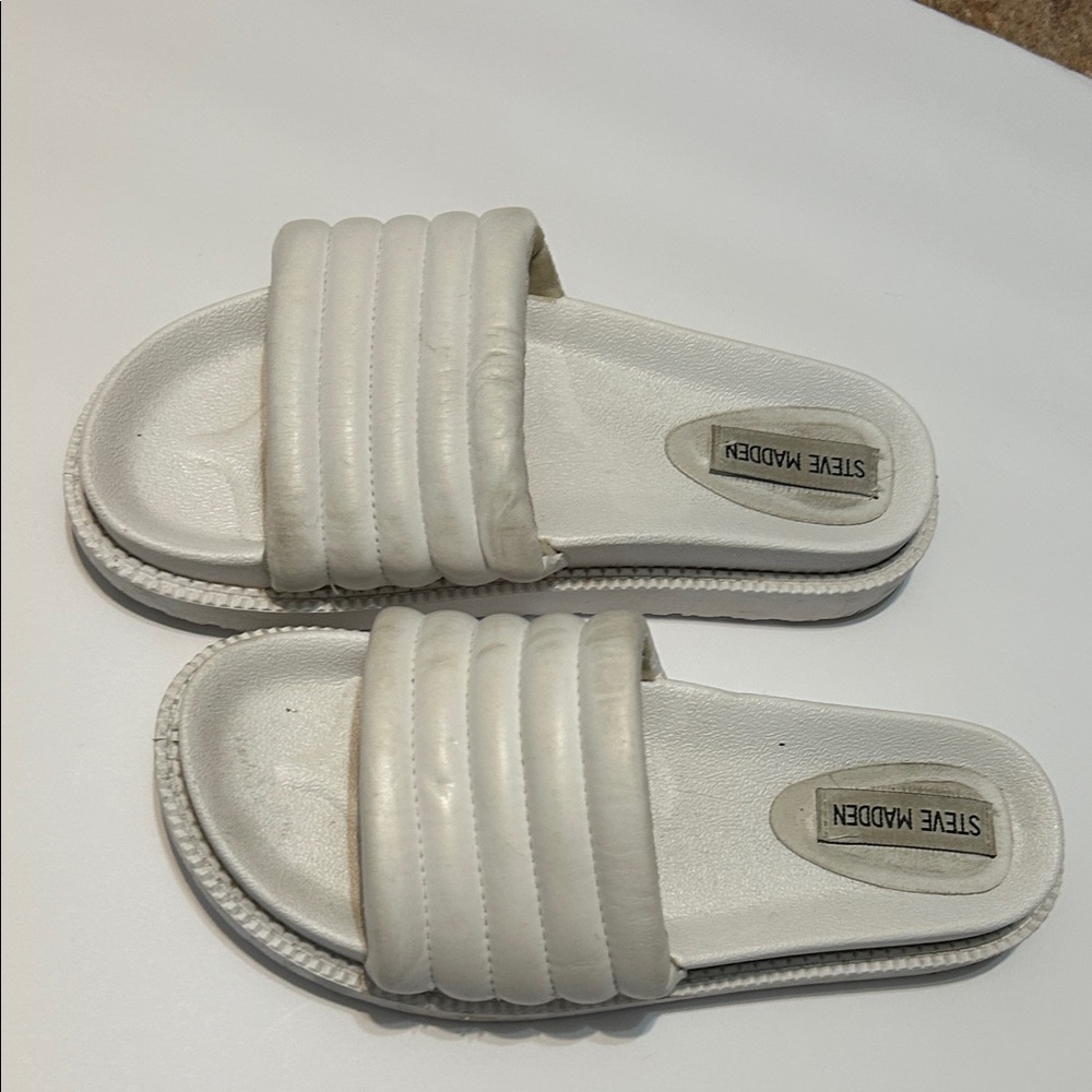 Steve Madden Quilted White Slides